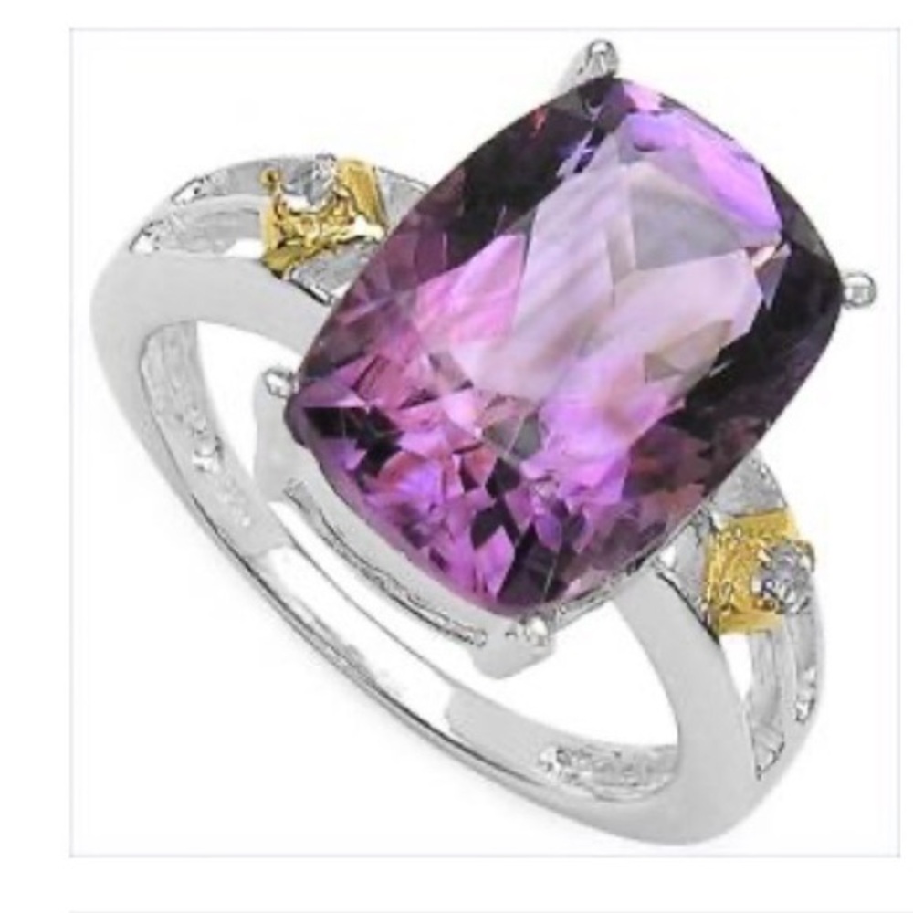 Elegant Amethyst and White Gold Ring